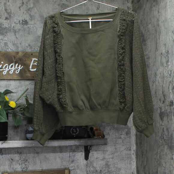 Free People Sweaters - Free People Fringe Pullover Cropped Sweater Cotton Dolman Sleeve Green XS
